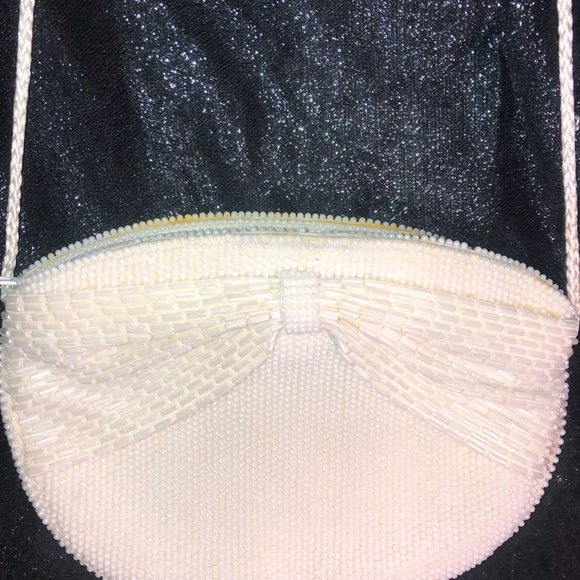 La Regale cute small white beaded ribbon purse - Picture 3 of 9